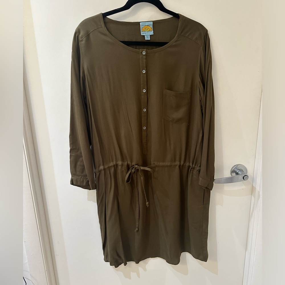 Olive C+C California drawstring shirt dress L